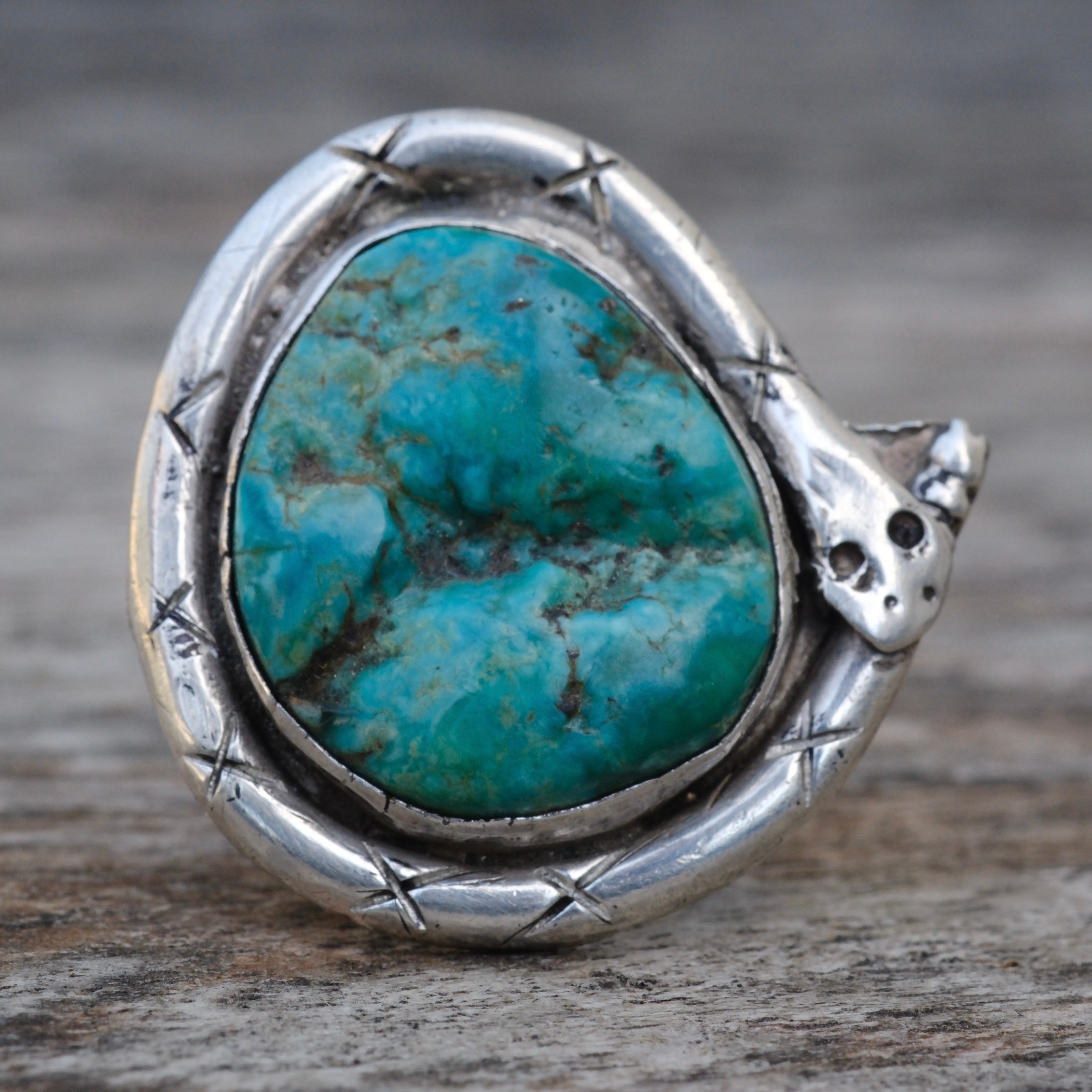 Vintage Sterling Turquoise Snake Stamped Band Ring 8