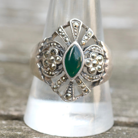Vintage Sterling Green Carnelian Cocktail Ring 11