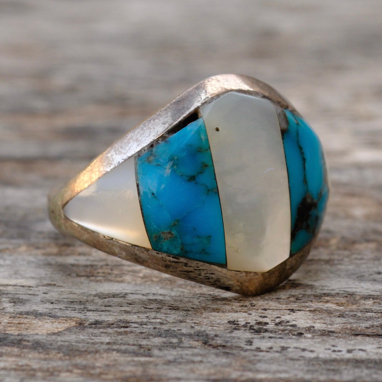 Vintage Sterling Turquoise and Mother Of Pearl Inlay Ring 7.25