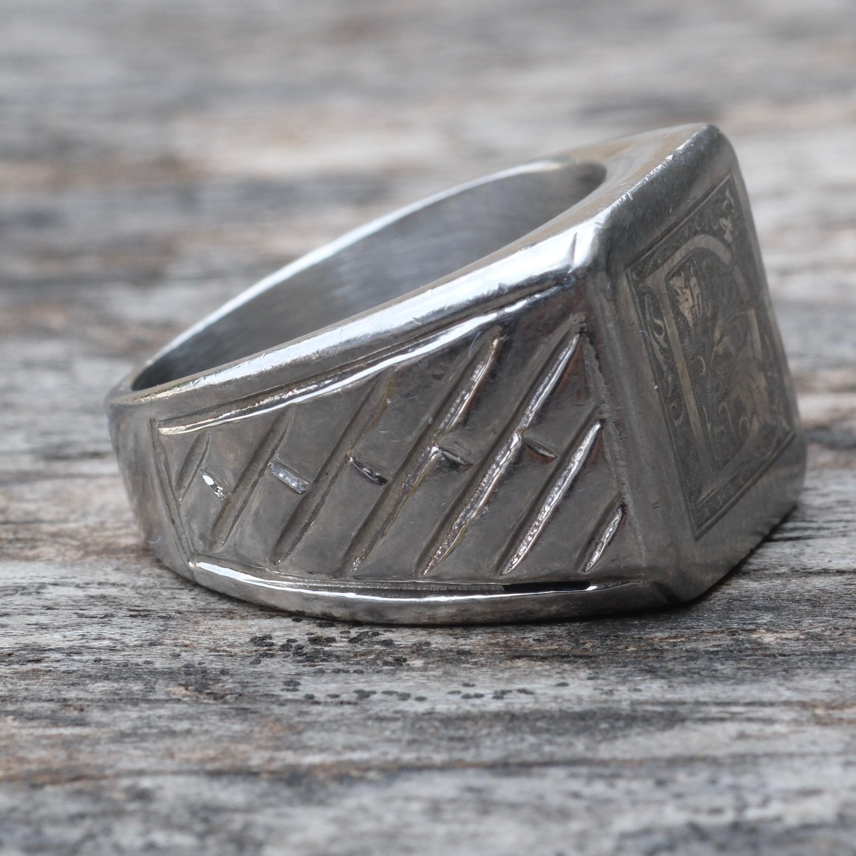 Vintage Sterling D Initial Signet Ring 8