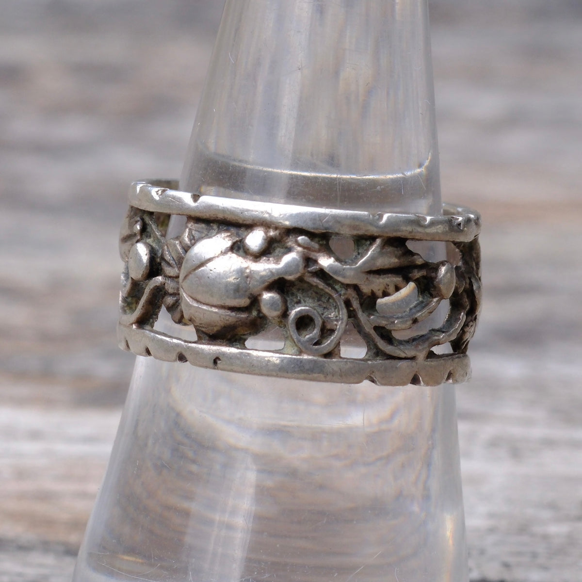 Vintage Sterling Floral Band Ring 8.25