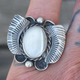 Vintage Sterling Mother Of Pearl Feather Ring 5.5