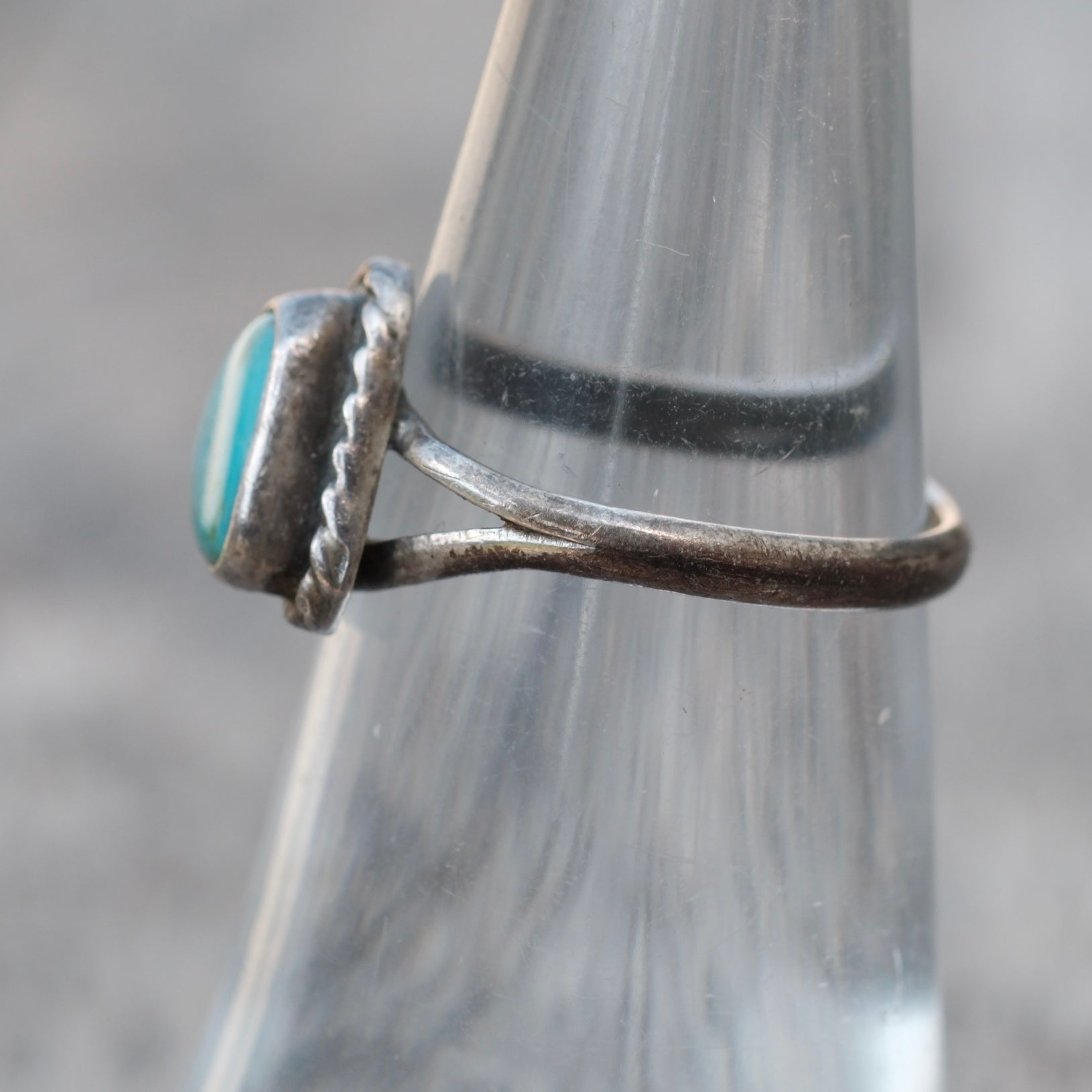Vintage Sterling Turquoise Roper Ring  5.25