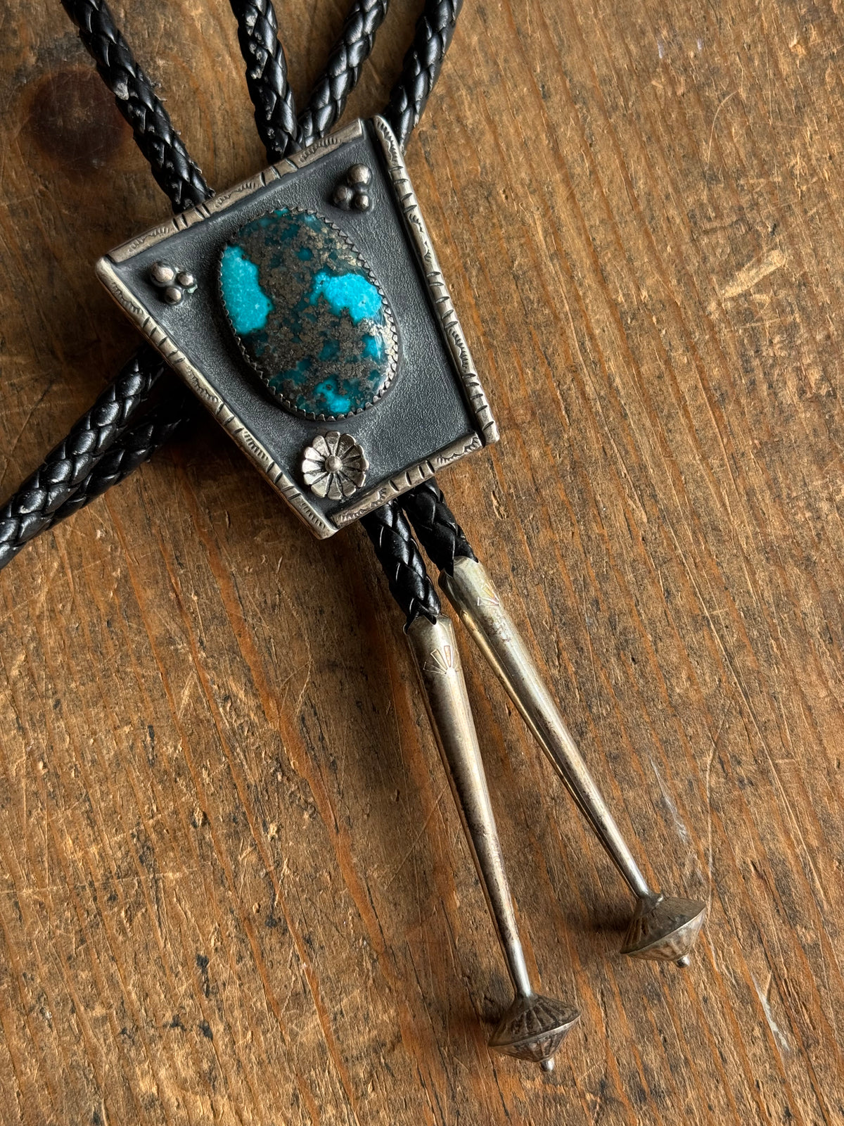 Vintage Sterling Silver Turquoise Flower Shield Bolo