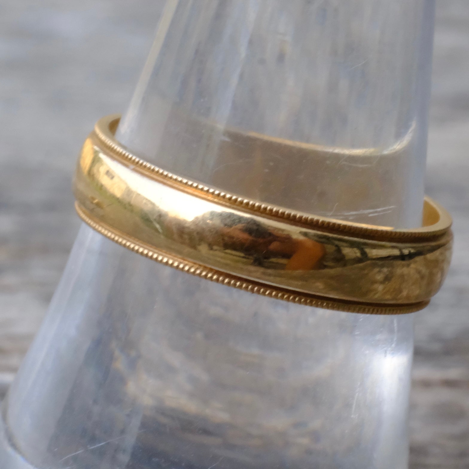 Vintage 14K Gold Band Ring 8.75