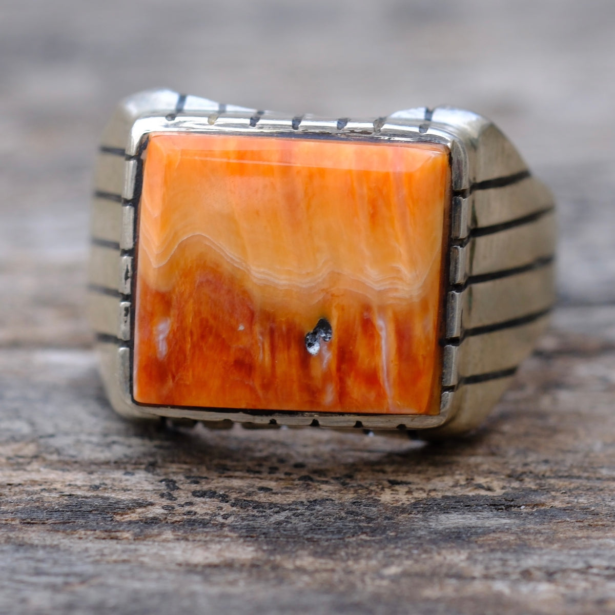 Vintage Sterling Spiny Oyster Ribbed Band Ring 9.25
