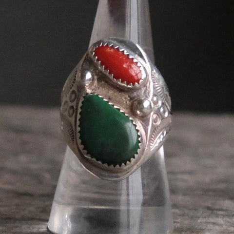 Vintage Sterling Turquoise and Coral Stamped Band Ring 8.25