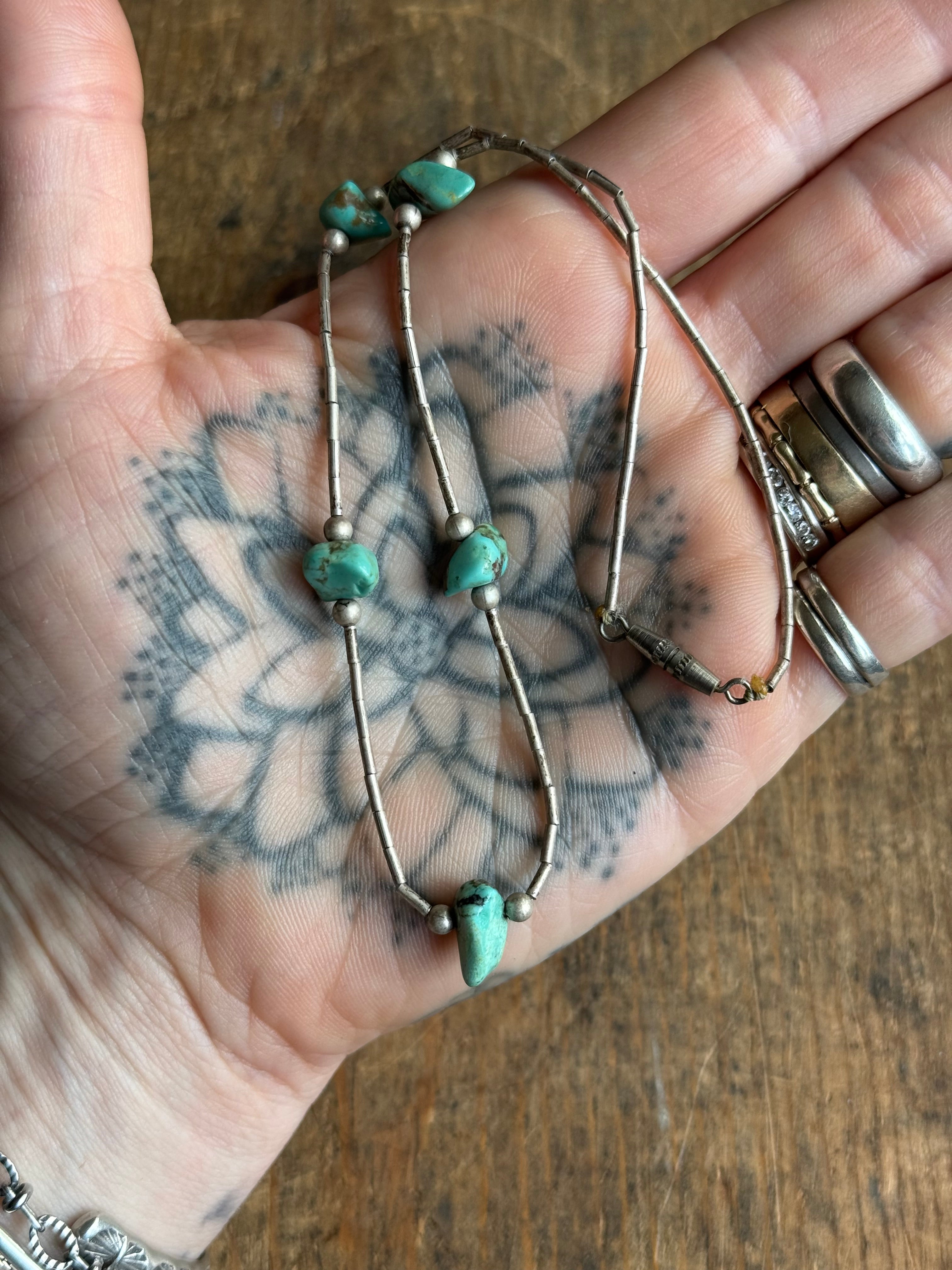 Vintage Sterling Silver 14” Turquoise Liquid Silver Necklace.