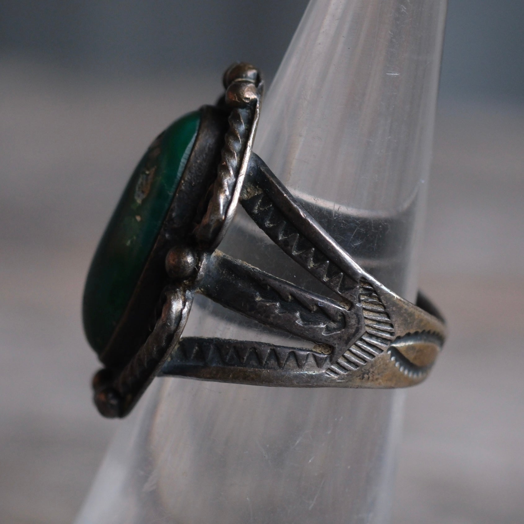 Vintage Sterling Turquoise Stamped Band Ring 5.25