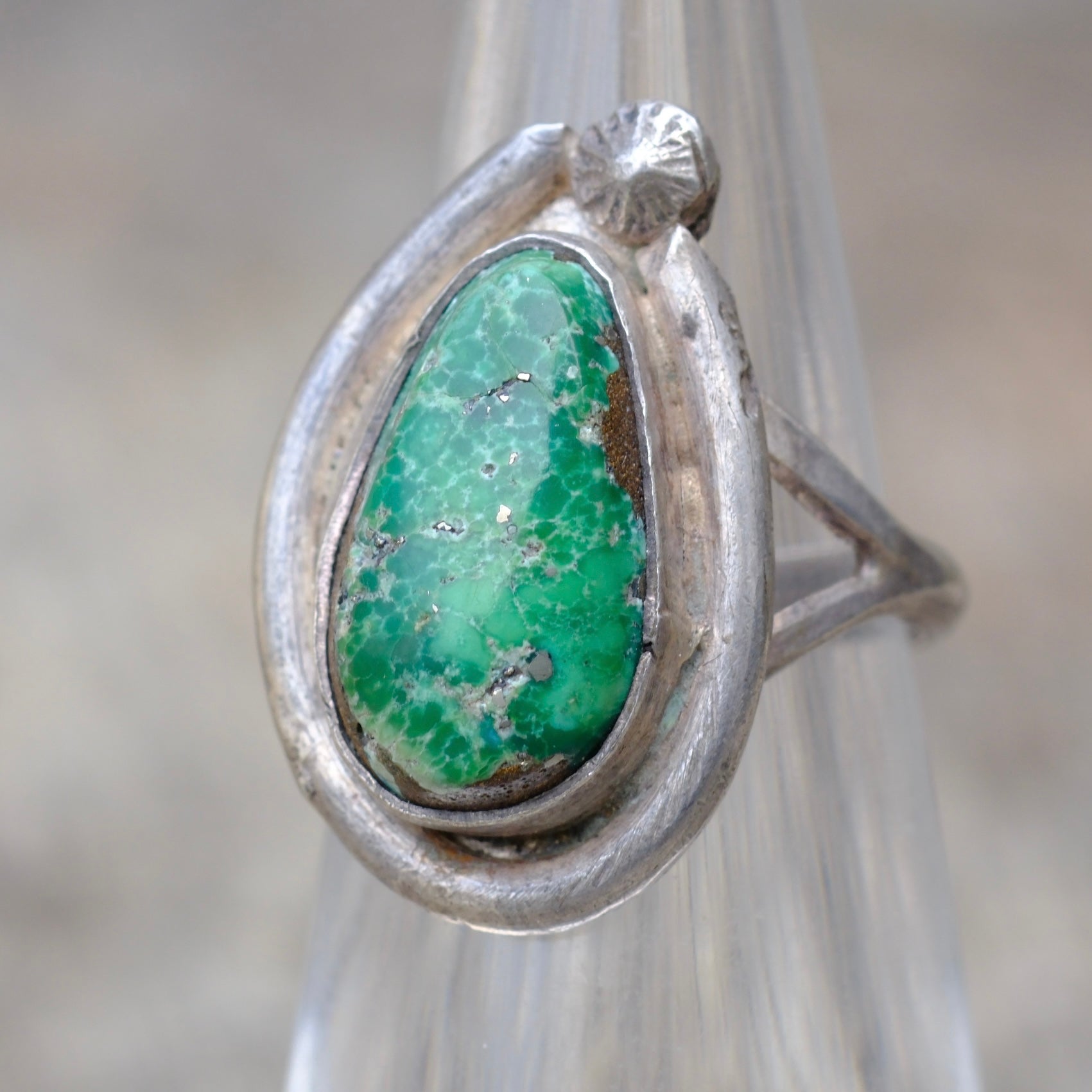 Vintage Sterling Turquoise Ring 4.25