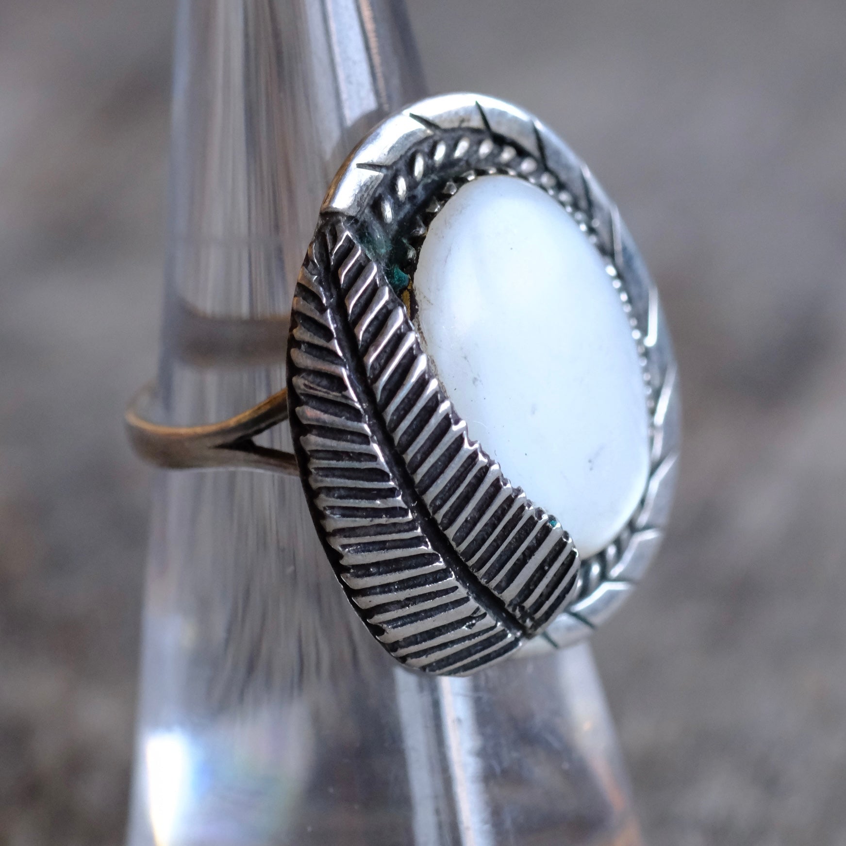 Vintage Sterling Mother Of Pearl Feather Ring 5.75