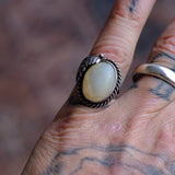 Vintage Sterling Mother Of Pearl Feather Ring 5.25