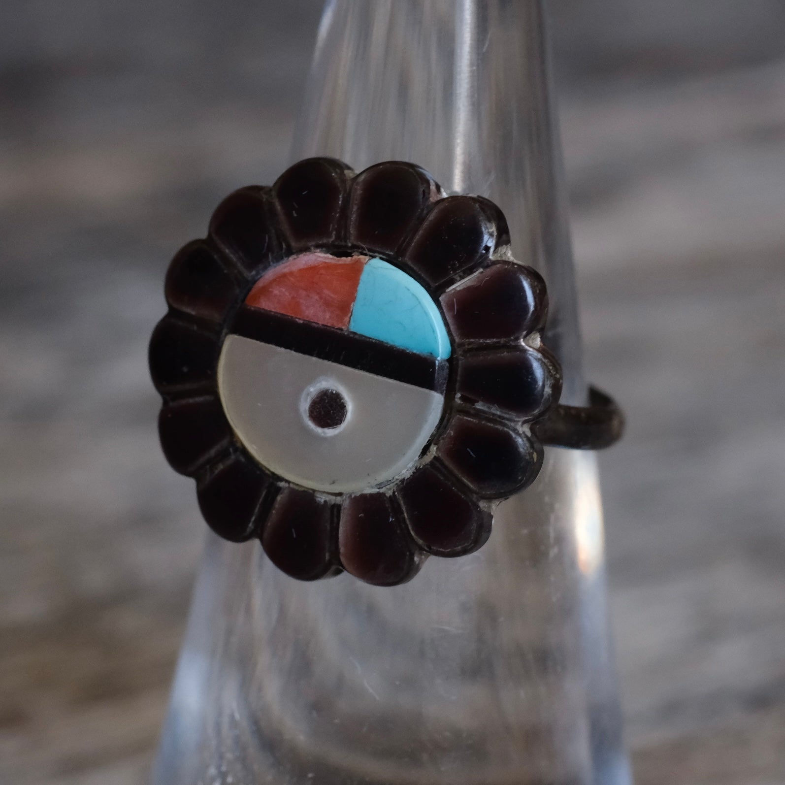 Vintage Sterling Zuni Surface Inlay Ring 5.25