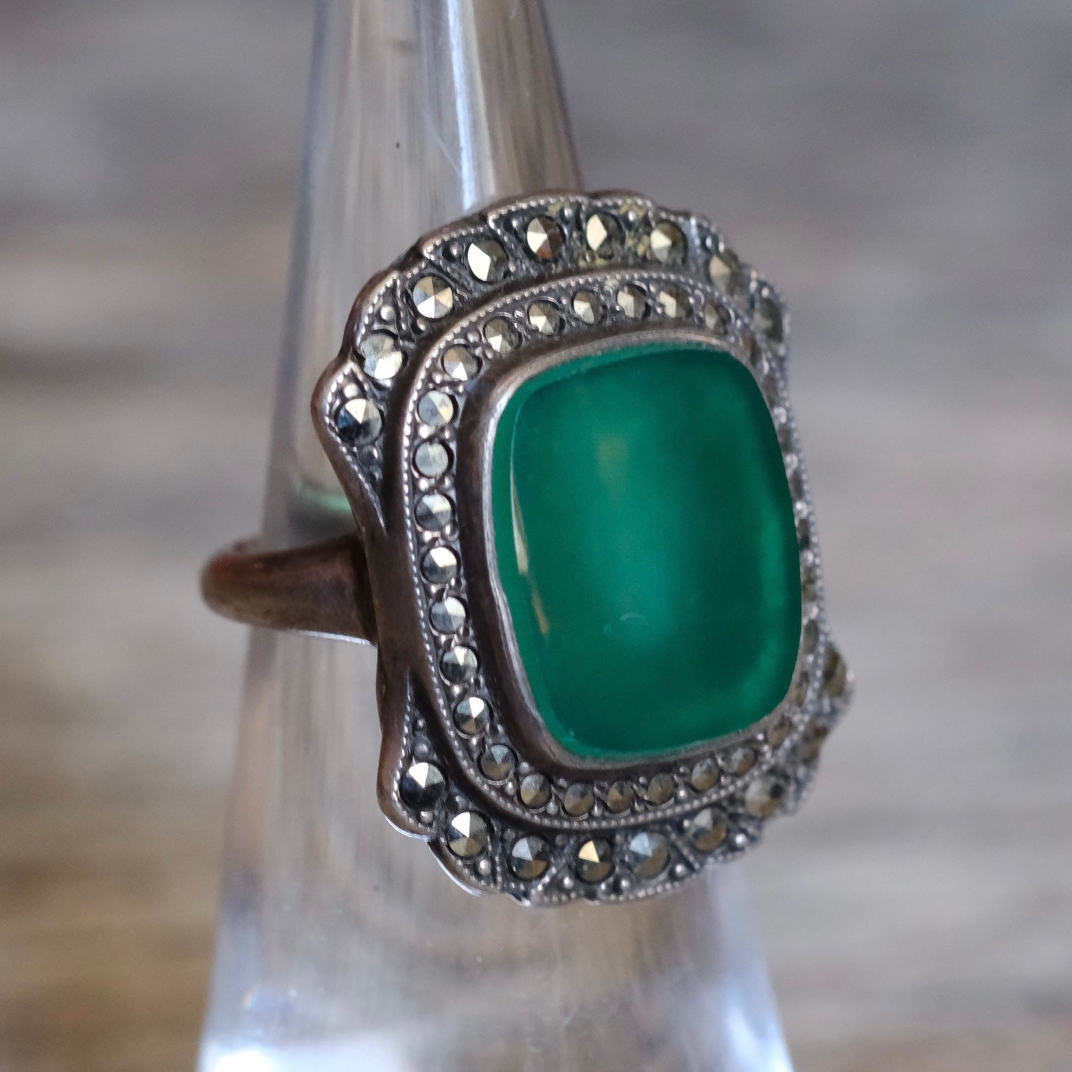 Vintage Sterling Green Carnelian and Marcasite Ring 3.75