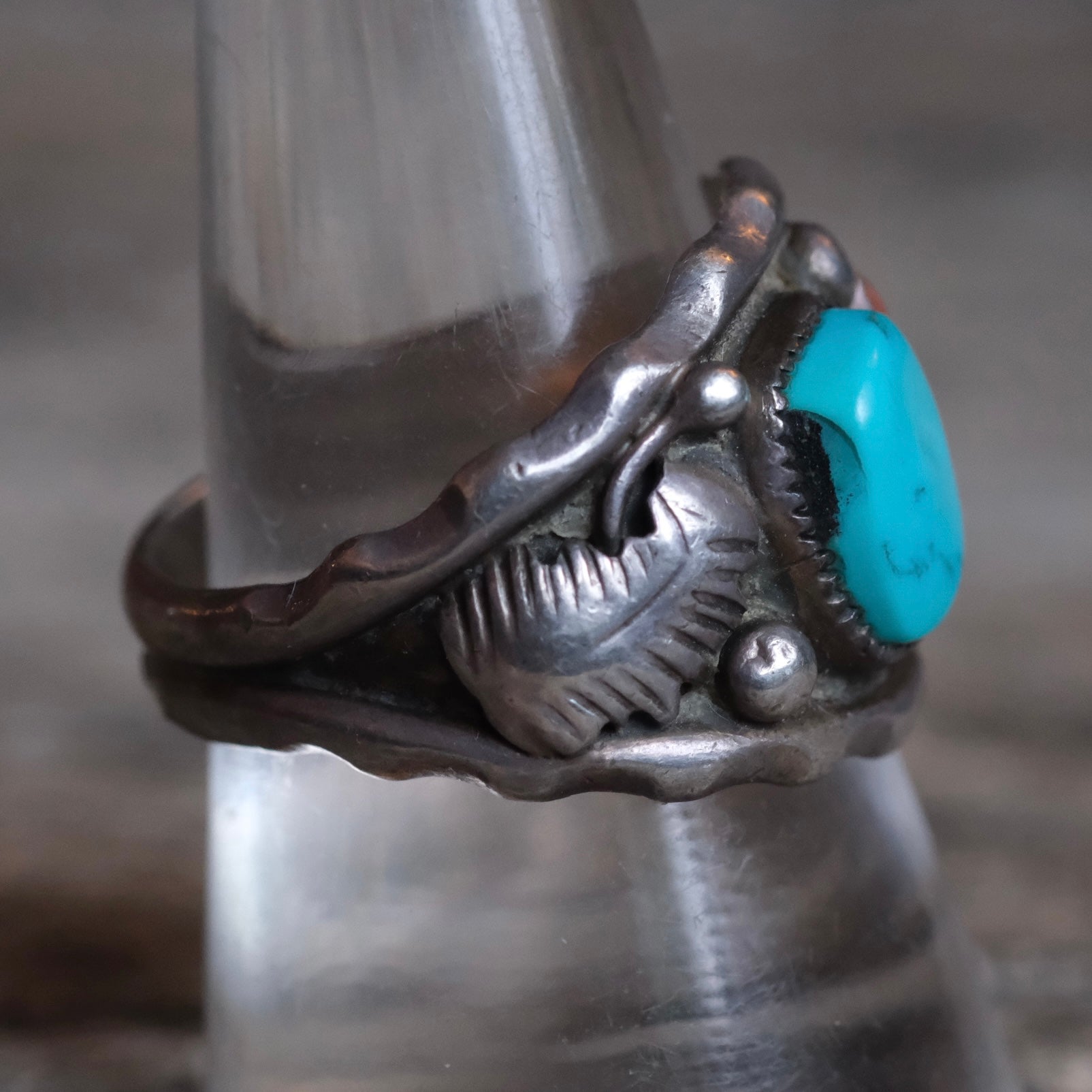 Vintage Sterling Turquoise and Coral Feather Band Ring 9.5