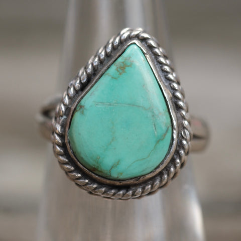 Vintage Sterling Turquoise Teardrop Roper Ring 5.75