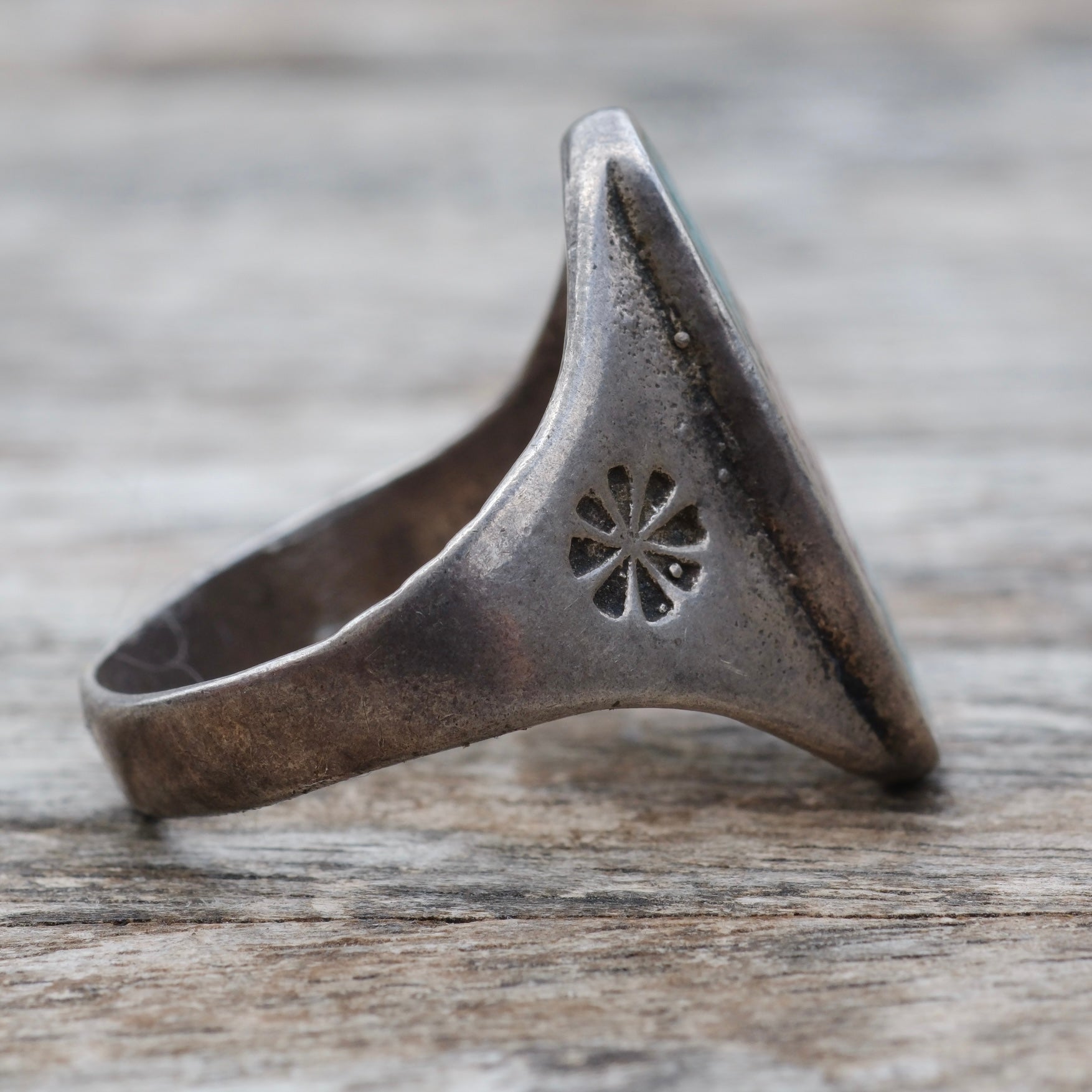 Vintage Sterling Crushed Turquoise and Coral Stamped Band Ring 11.5