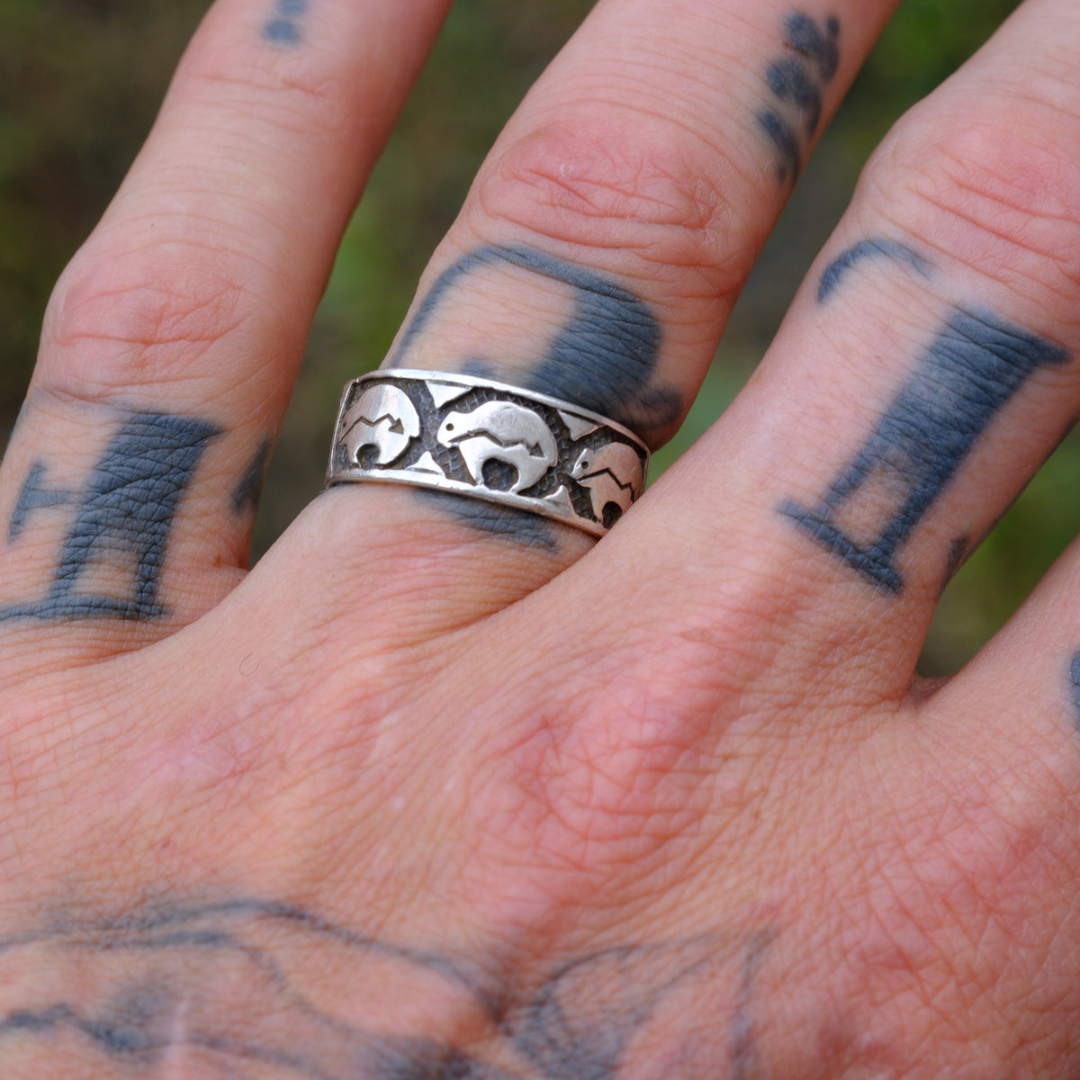 Vintage Sterling Hopi Bear Band Ring 8.75