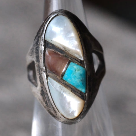 Vintage Sterling Turquoise and Mother Of Pearl Inlay Ring 4.5