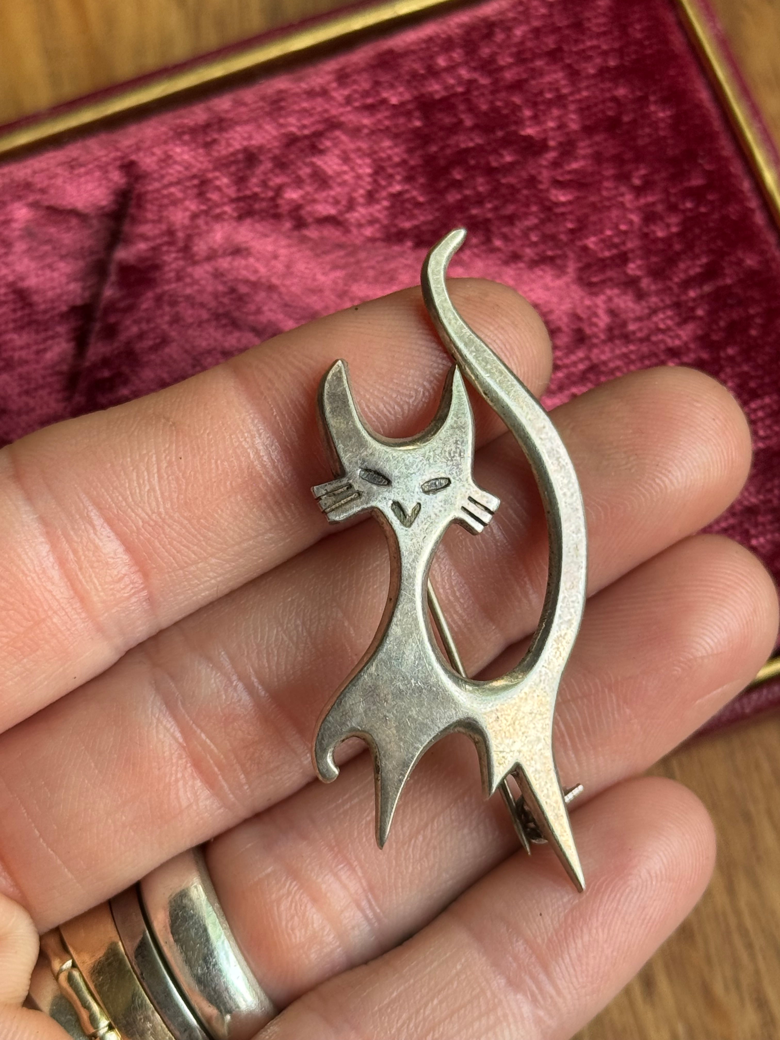 Vintage Sterling Silver Cat Pin
