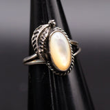 Vintage Sterling Mother Of Pearl Feather Ring 4.5