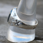 1980's Vintage Sterling Hematite Stamped Arrows Ring