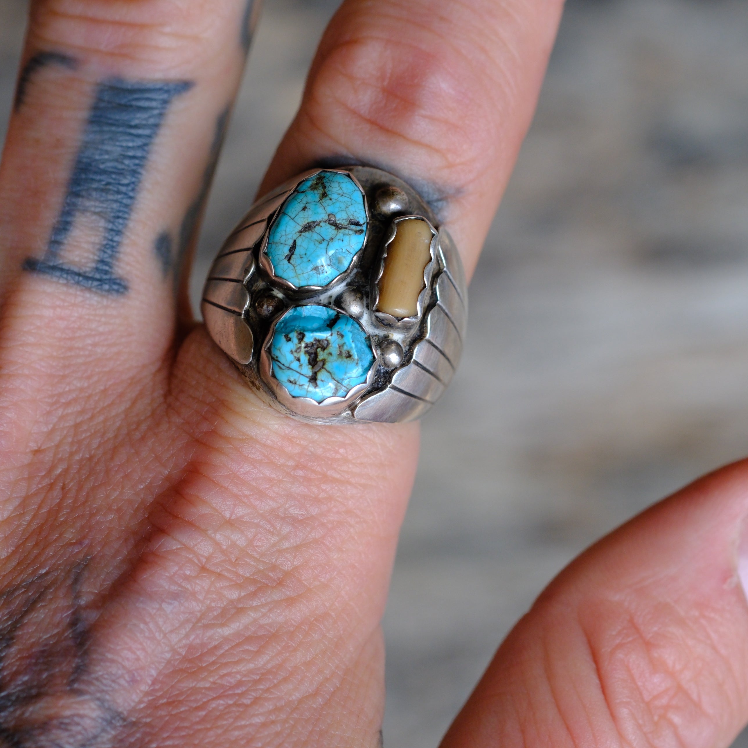 Vintage Sterling Turquoise and Coral Ribbed Band Ring 10.75