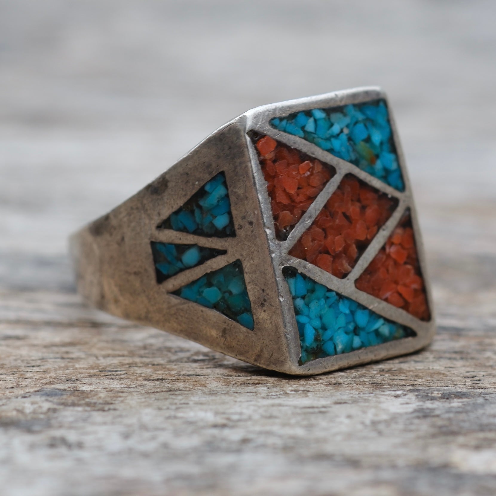 Vintage Sterling Crushed Turquoise and Coral Inlay Ring 10.25