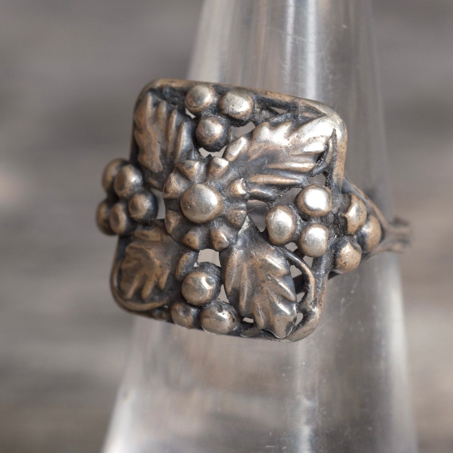 Vintage Sterling Silver Leaf Ring 6.25