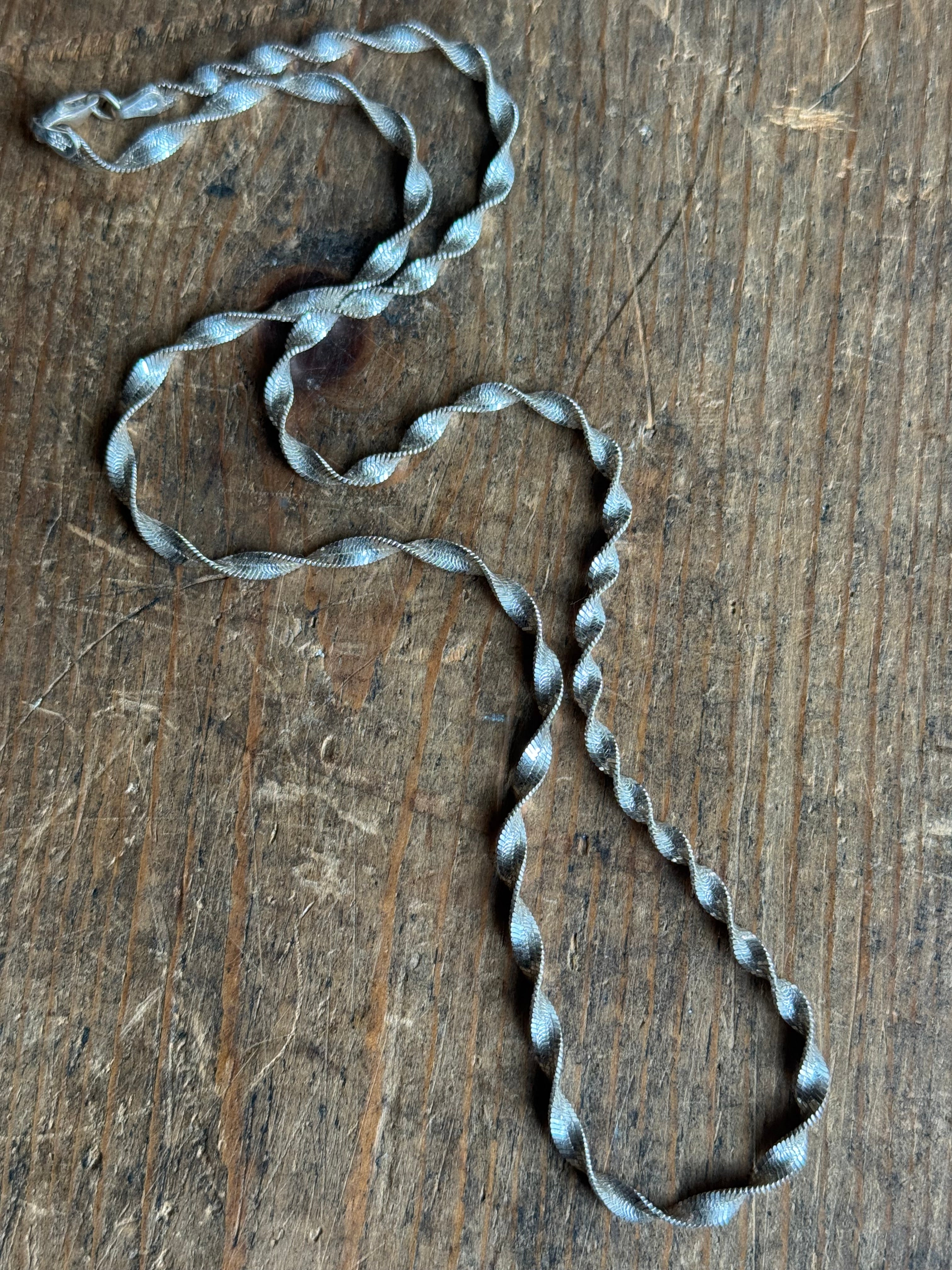 Vintage Sterling Silver 20” Twist Herringbone Chain