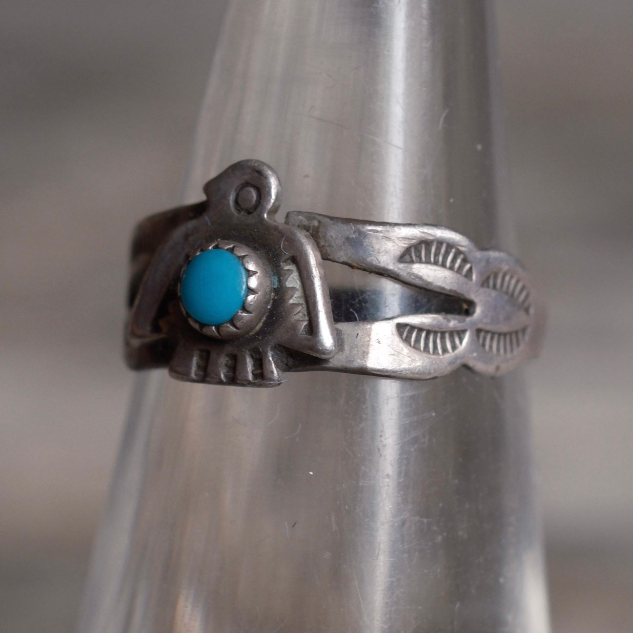 Vintage Sterling Turquoise Thunderbird Ring 4