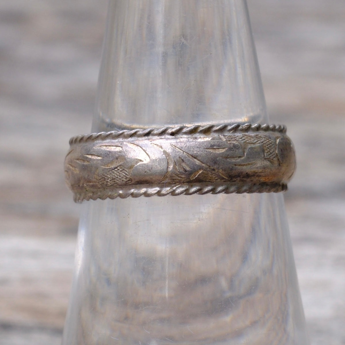 Vintage Sterling Scroll Band Ring 6.75