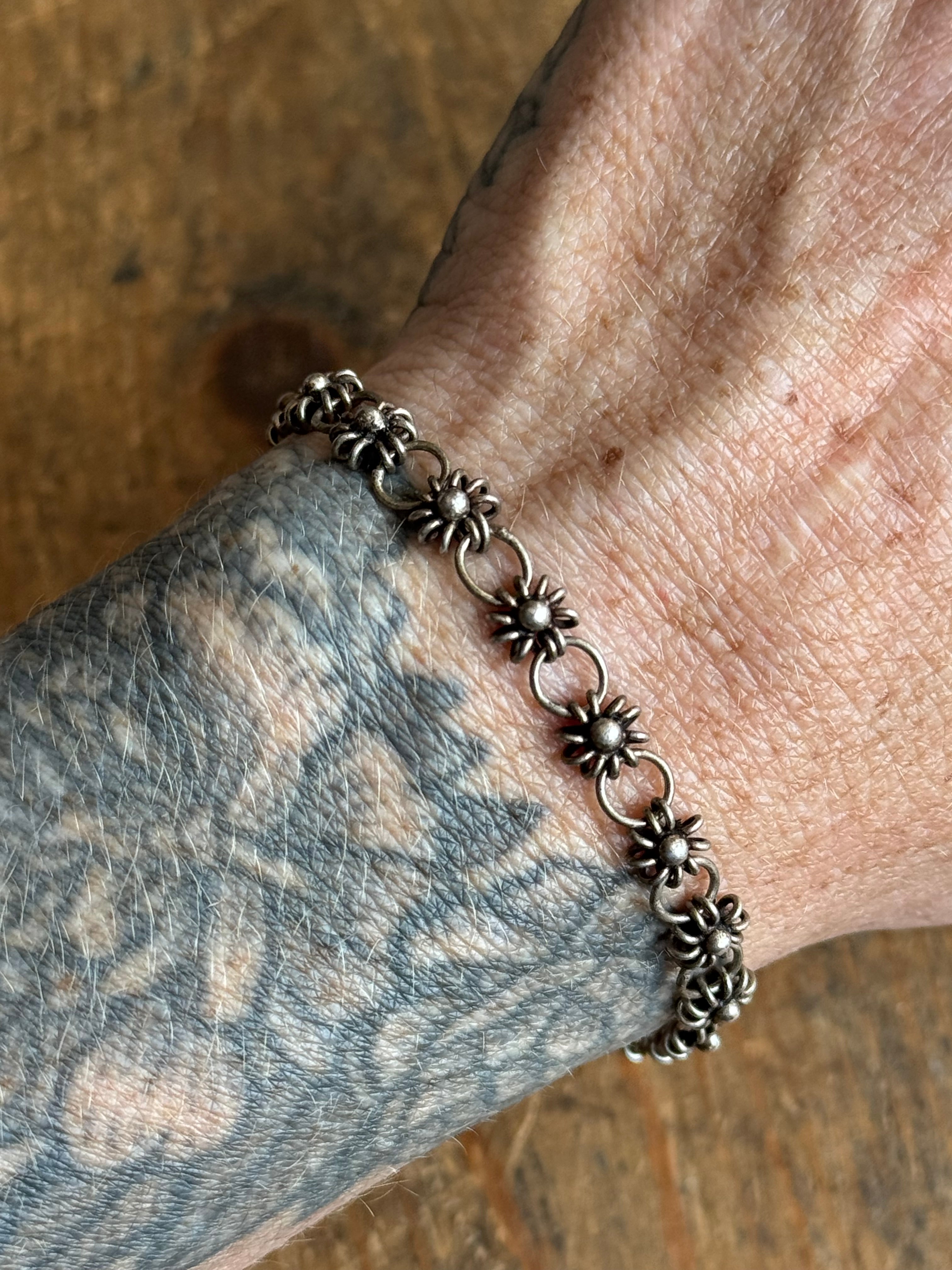Vintage Sterling Silver 7.75” Flower Link Chain Bracelet