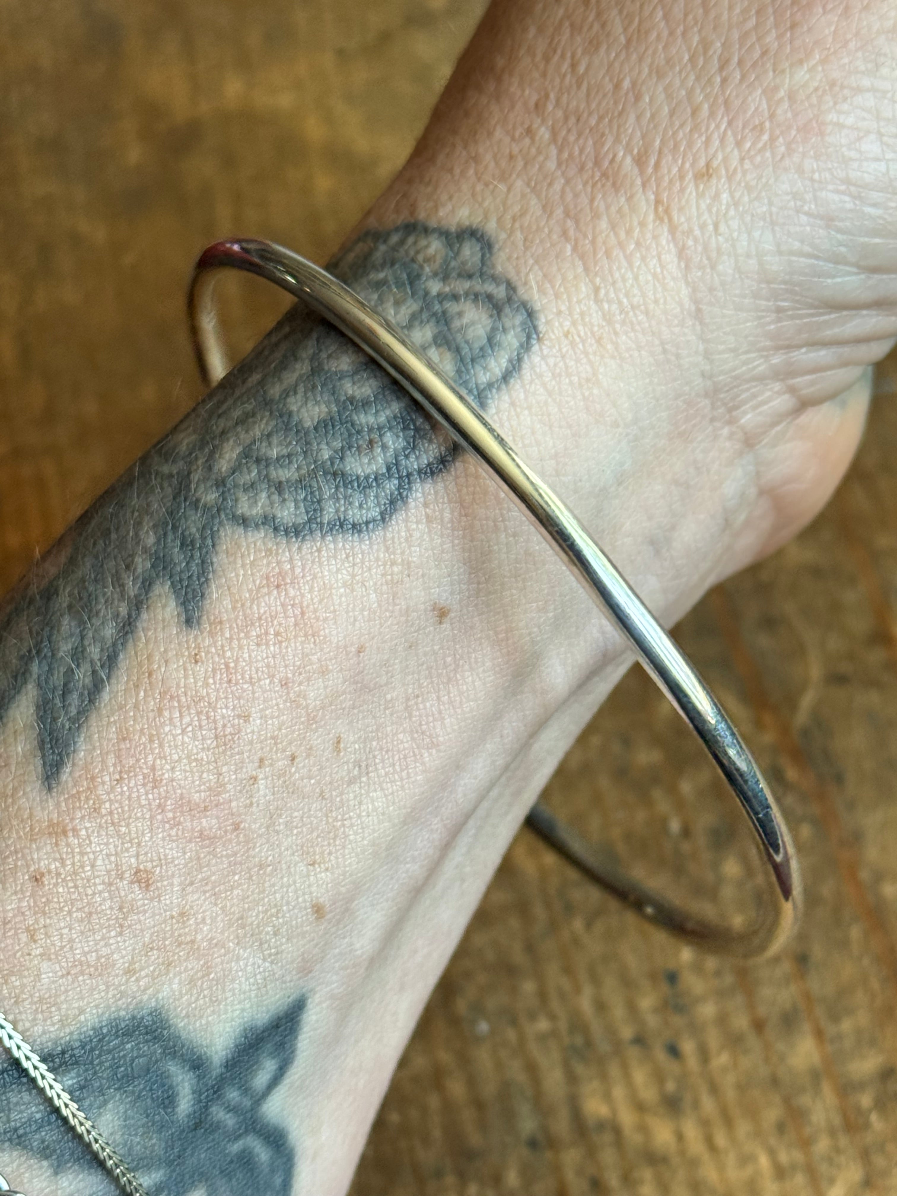Vintage Sterling Silver Round Bangle