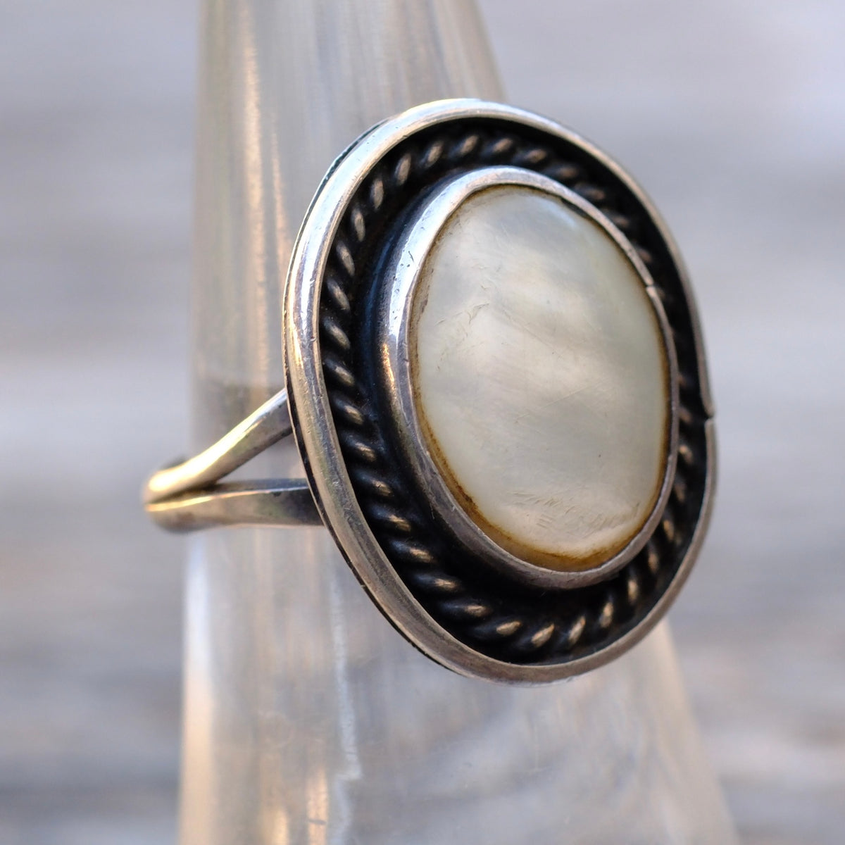 Vintage Sterling Mother Of Pearl Roper Ring 6.5
