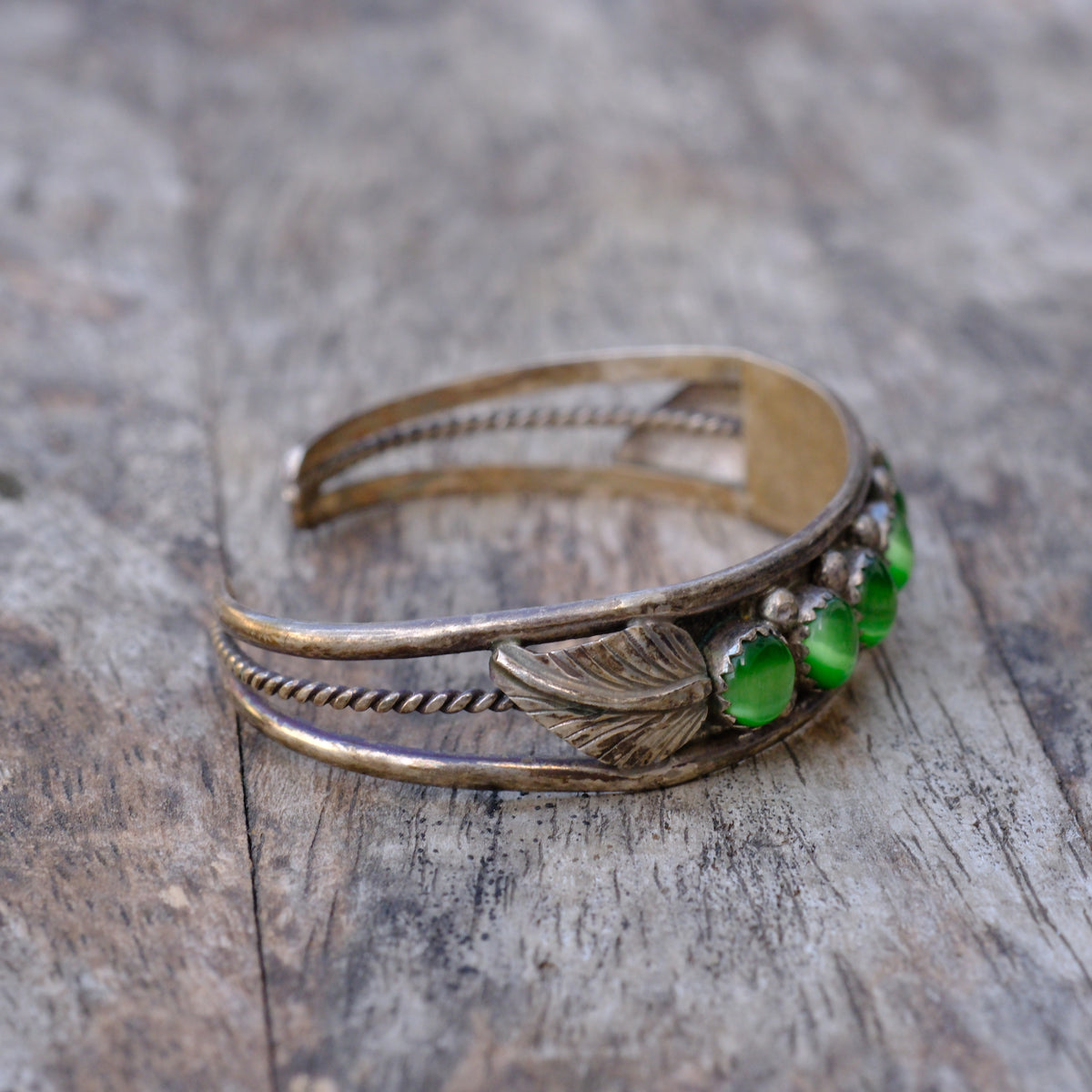 Vintage Sterling Green Cats Eye Cuff Bracelet