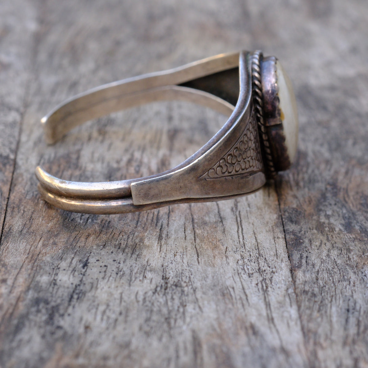 Vintage Sterling White Buffalo Cuff Bracelet