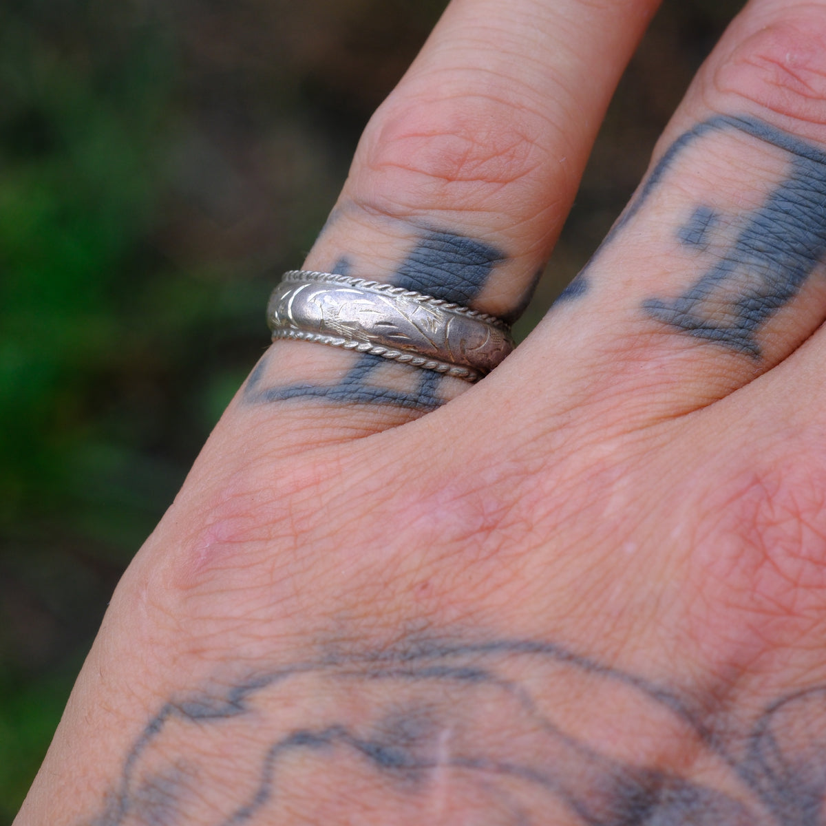 Vintage Sterling Scroll Ring 6.75