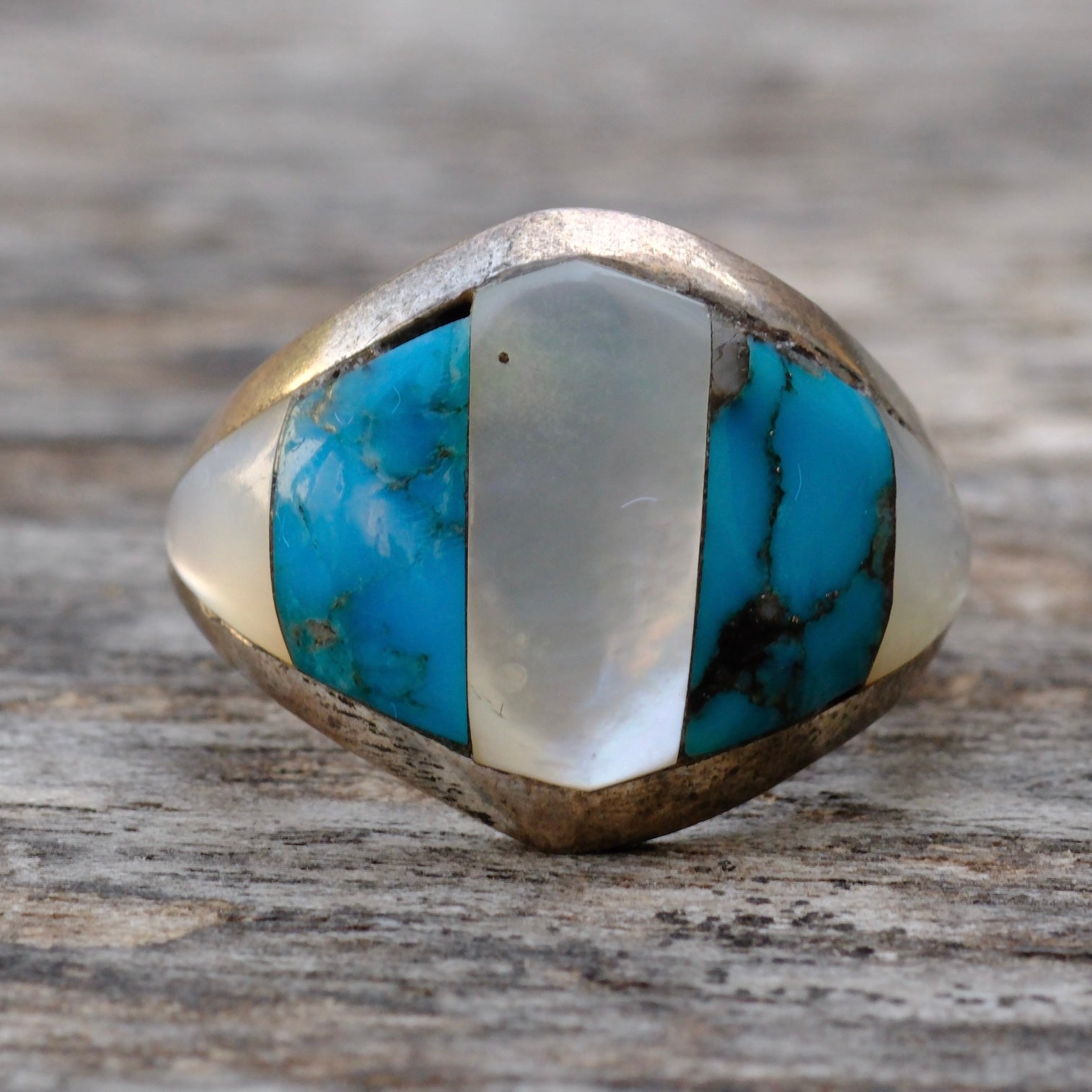 Vintage Sterling Turquoise and Mother Of Pearl Inlay Ring 7.25