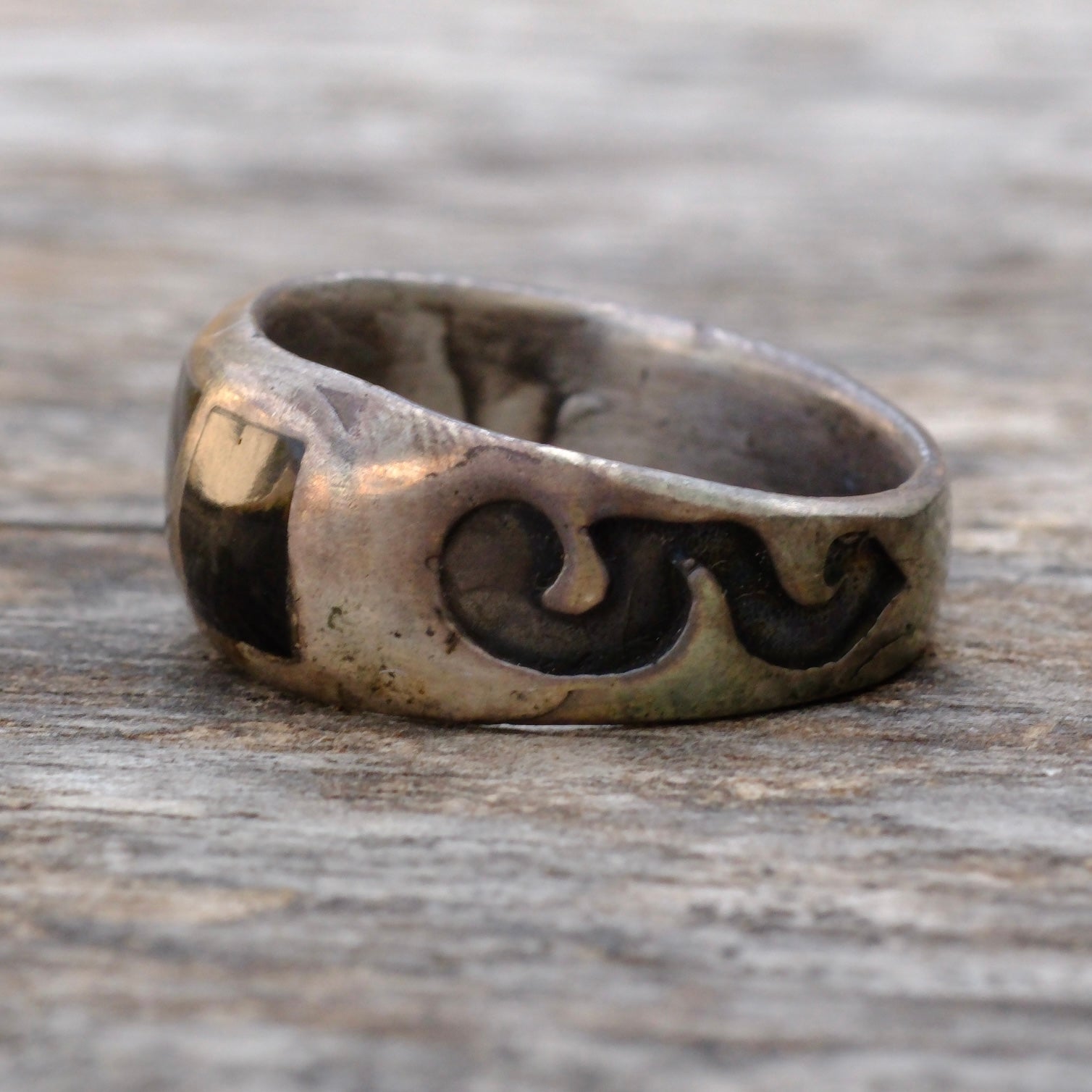 Vintage Sterling Onyx Inlay Stamped Band Ring 8.5