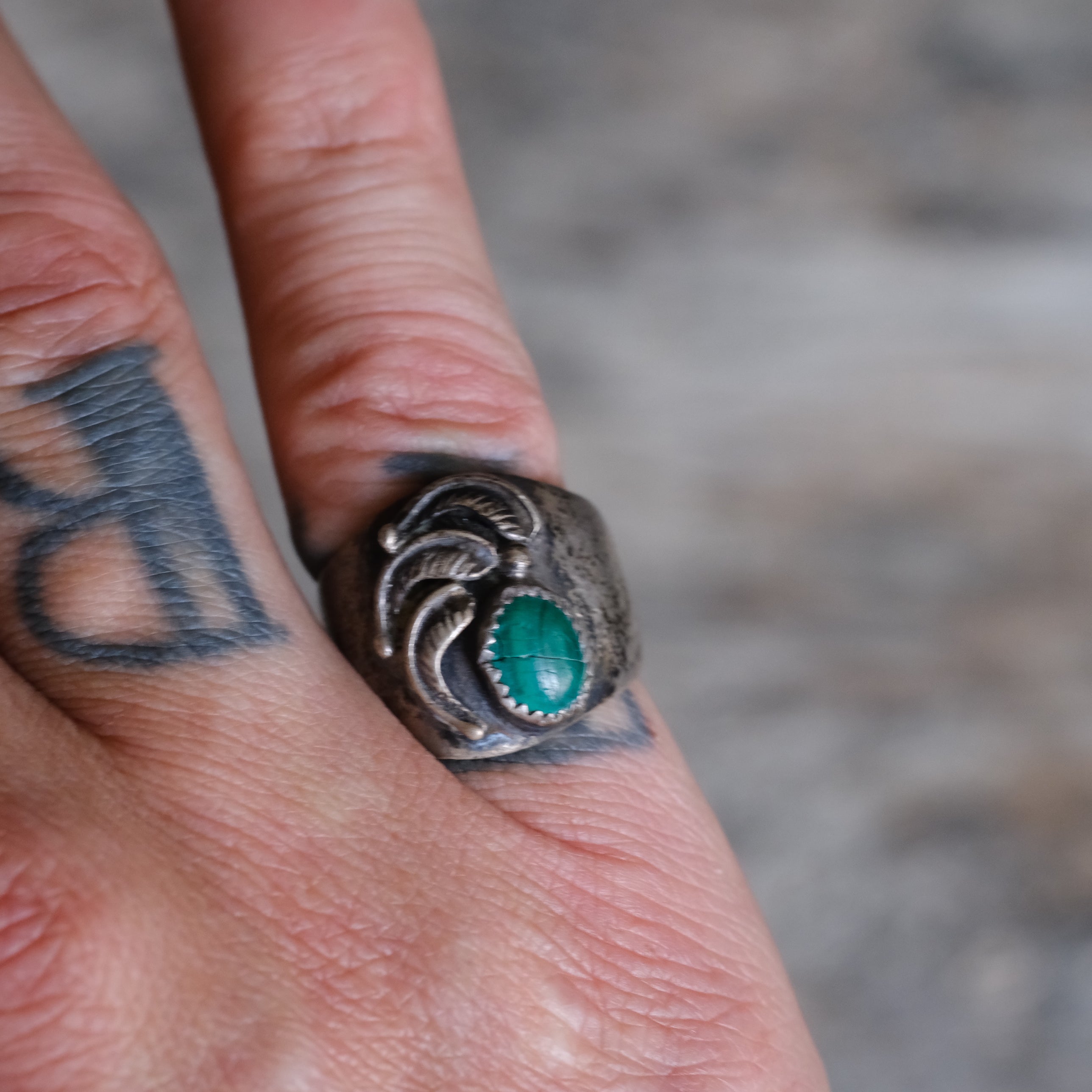 Vintage Sterling Malachite Feather Cigar Band Ring 6.5