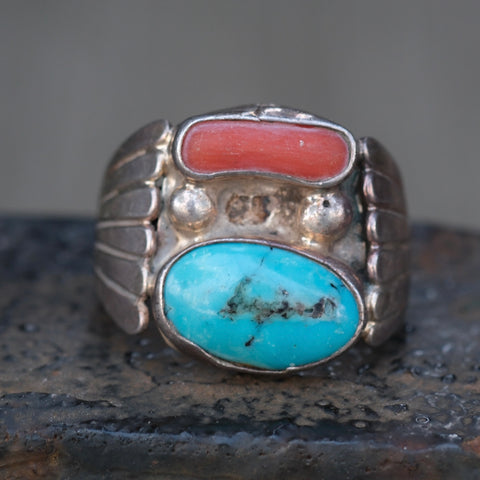 Vintage Sterling Turquoise and Coral Ribbed Band Ring 8.5