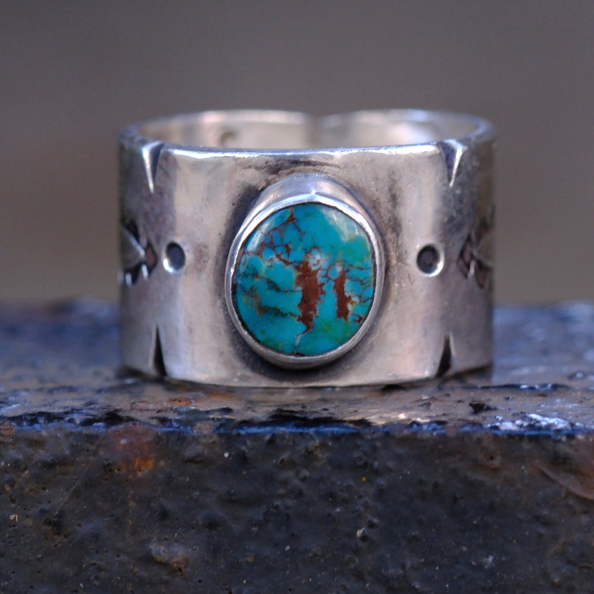 Sterling Silver Bisbee Turquoise Stamped Cigar Band Ring 9.25