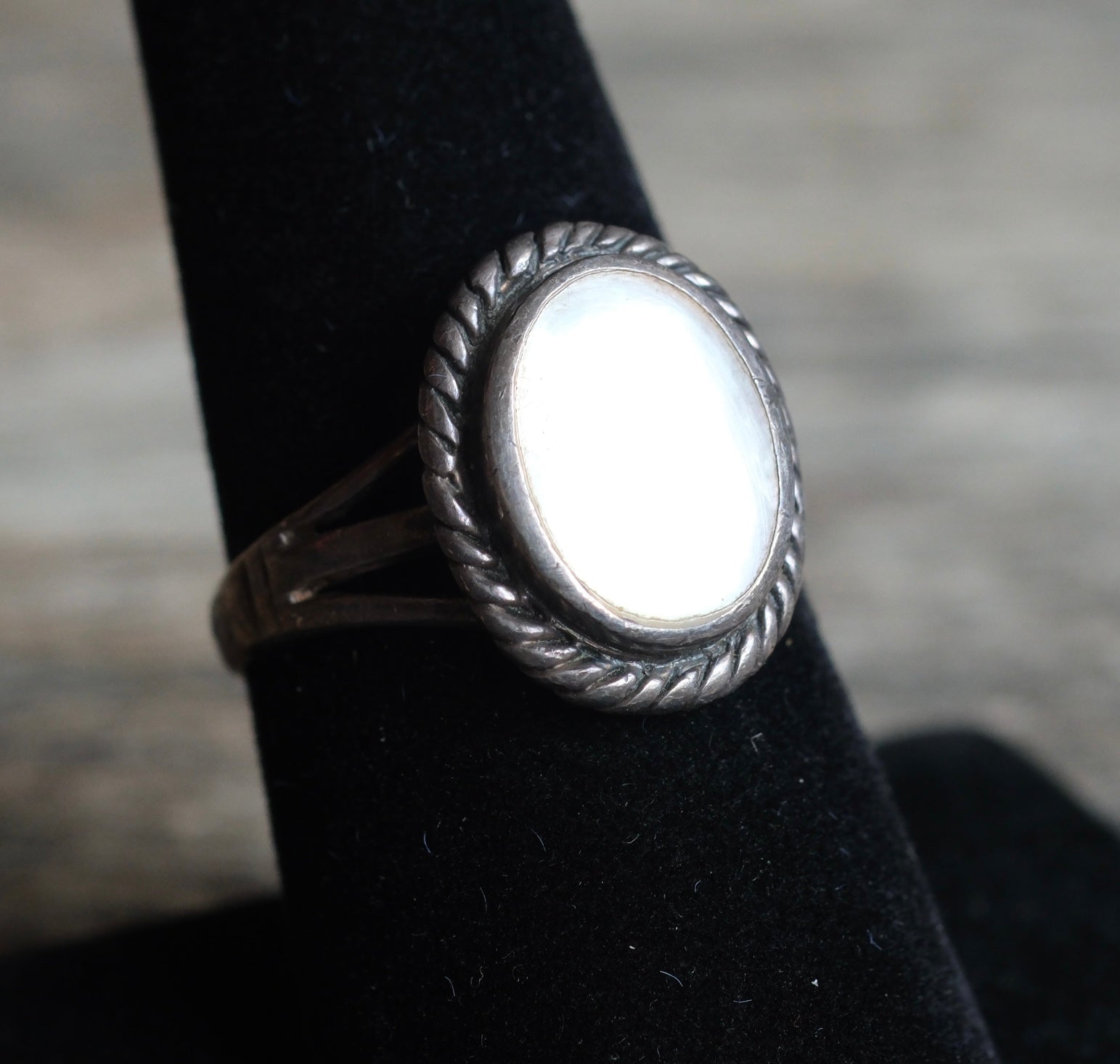 Vintage Sterling Mother Of Pearl Roper Ring 7.75