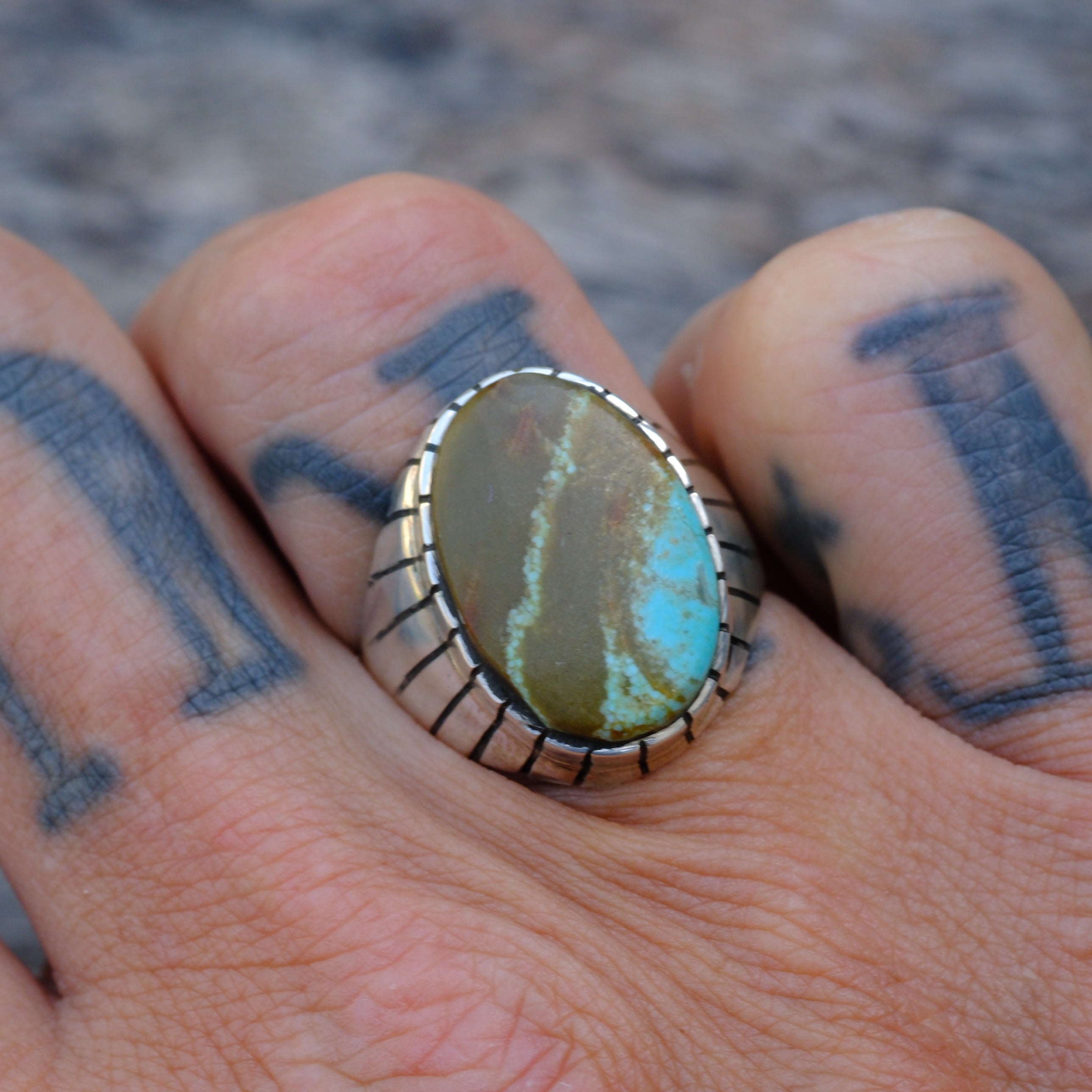 Vintage Sterling Turquoise Ribbed Band Ring 8.75