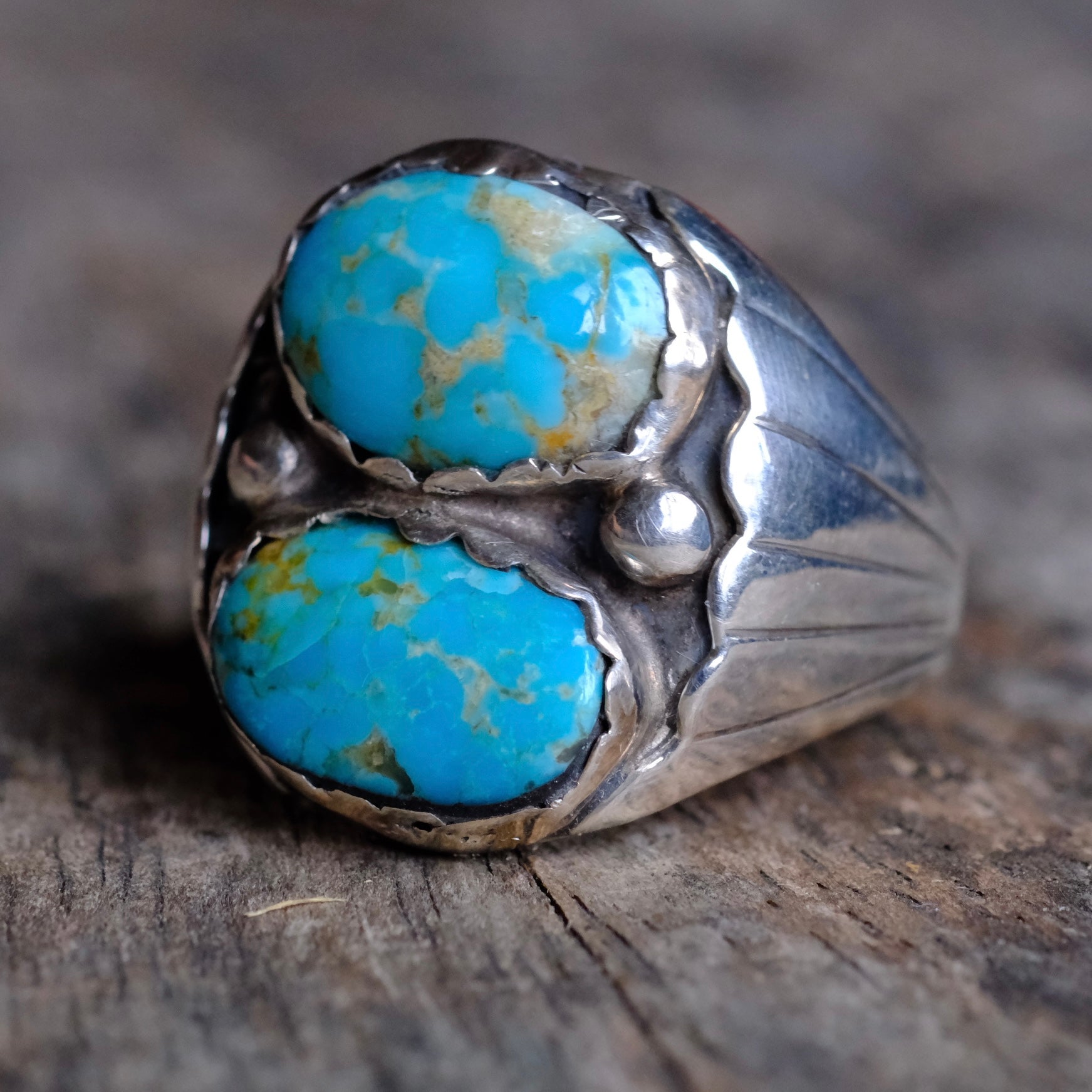 Vintage Sterling 2- Stone Turquoise Ribbed Band Ring 9