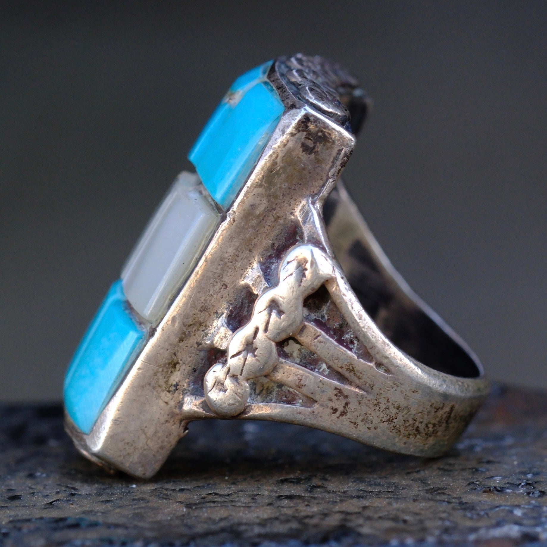 Vintage Sterling Turquoise and Mother Of Pearl Inlay Ring 5.5