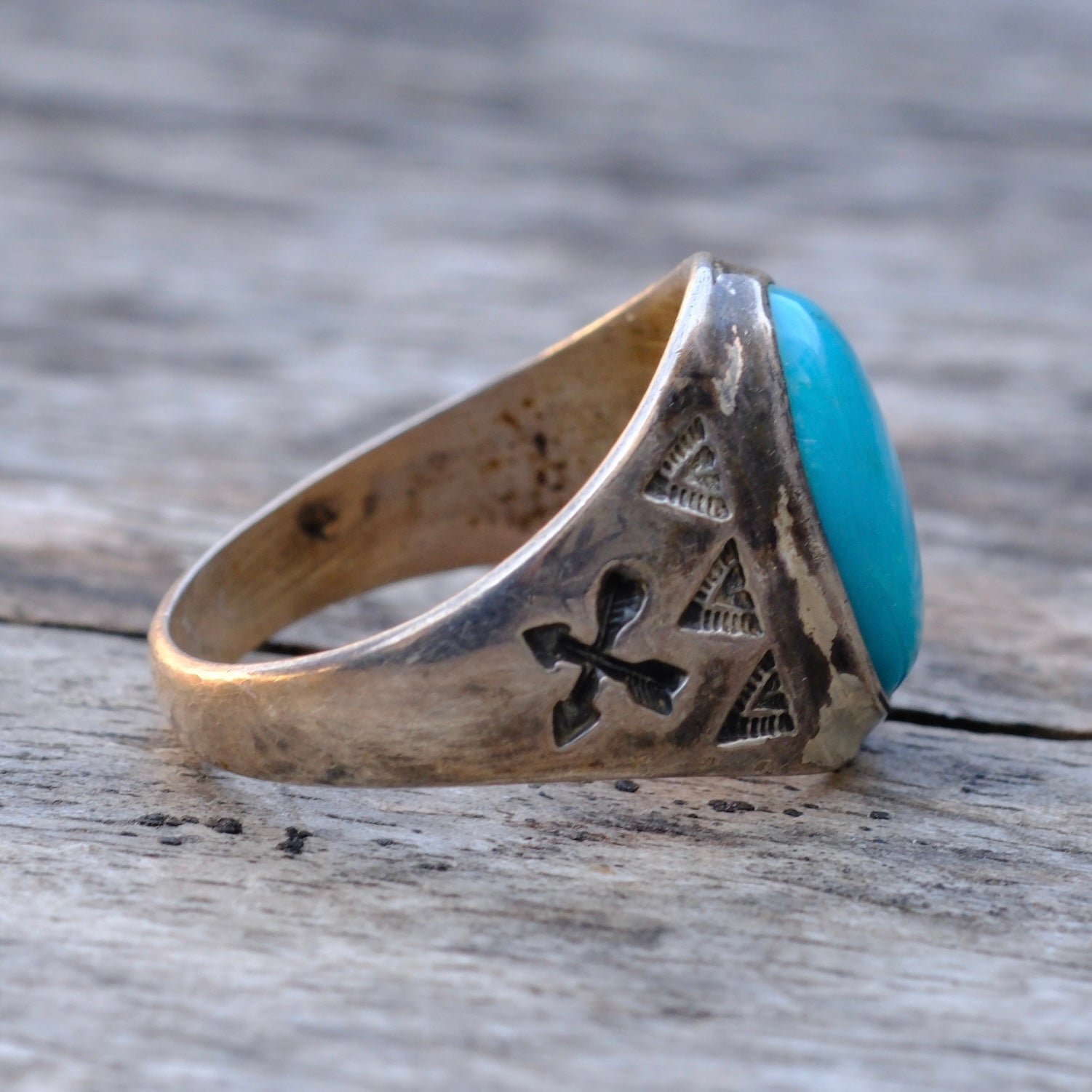 Vintage Sterling Turquoise Stamped Arrows Ring 8.5