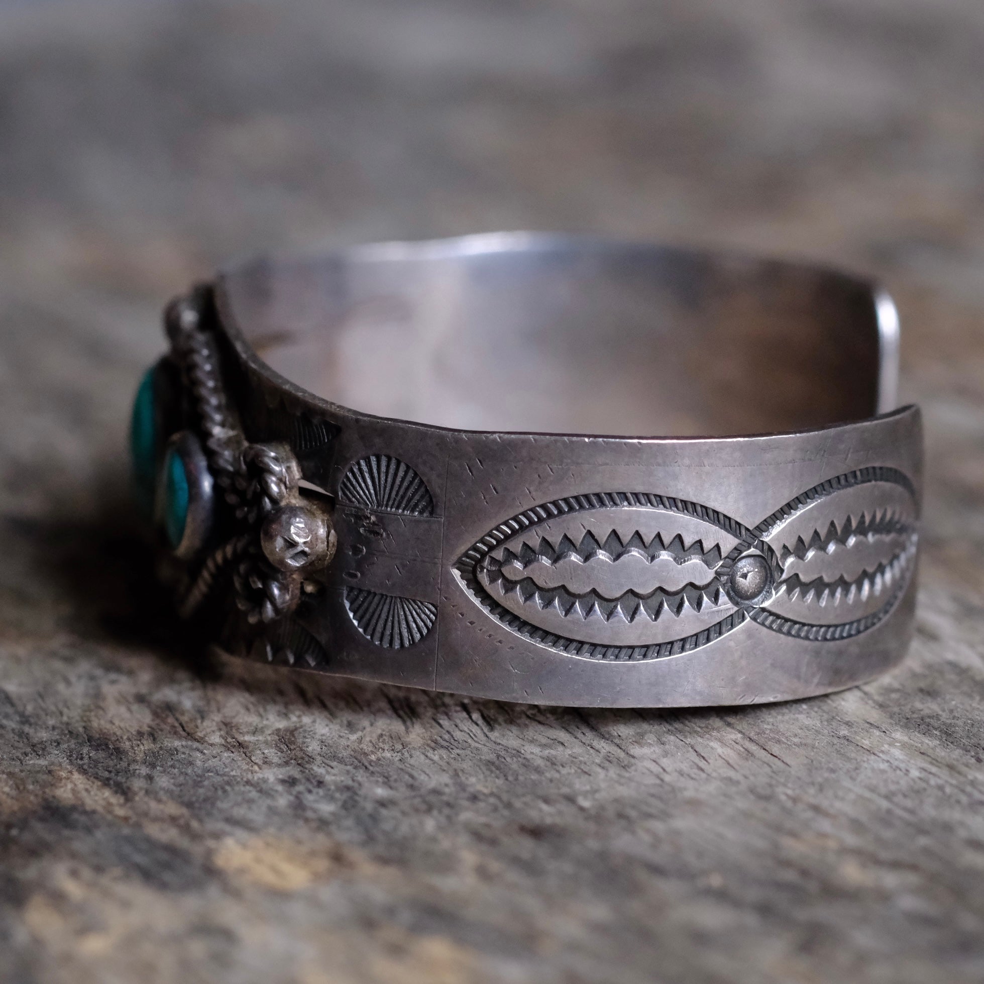 Vintage Fred Harvey Era Sterling 3-Stone Stamped Cuff Bracelet