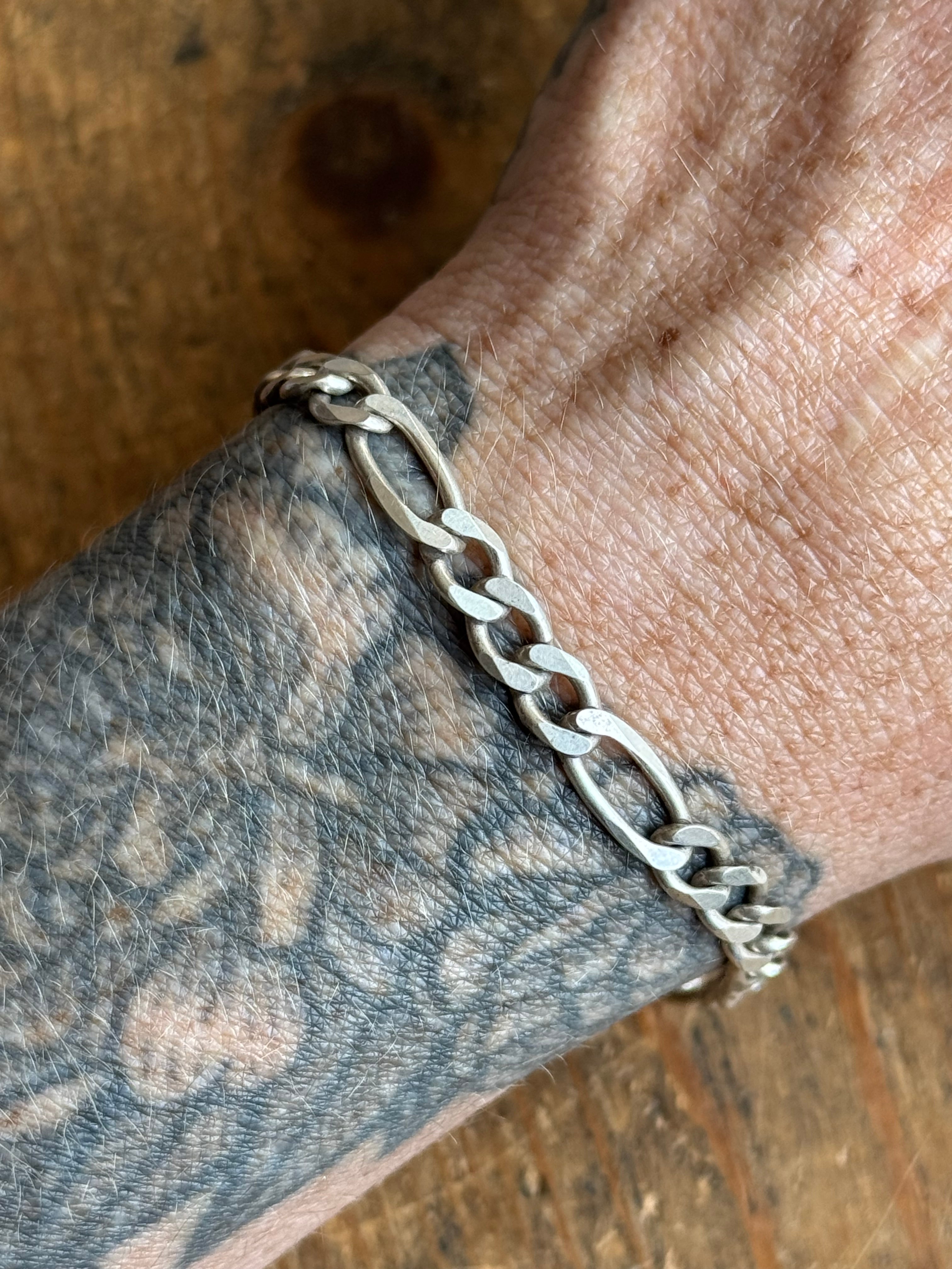 Vintage Sterling Silver 9” Figaro Chain Bracelet